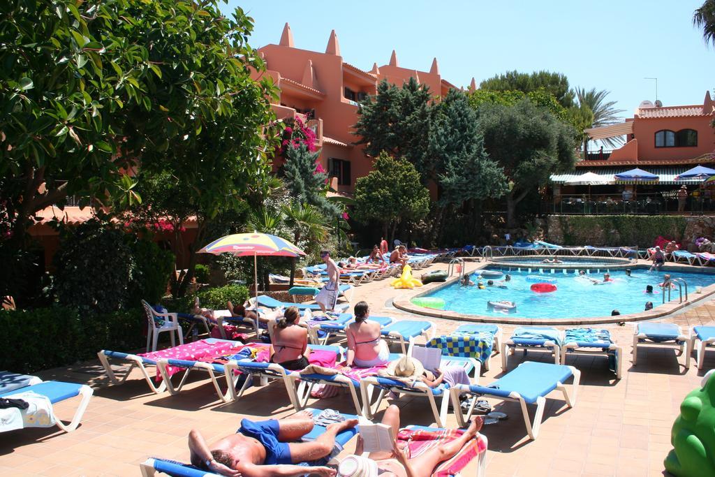 Отель Bahia Park Cala En Porter  Экстерьер фото